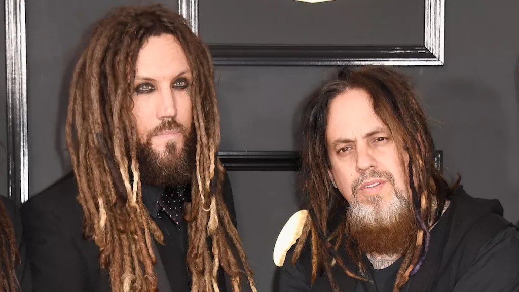 Korn: Bühnen-Reunion von Fieldy und Brian „Head“ Welch